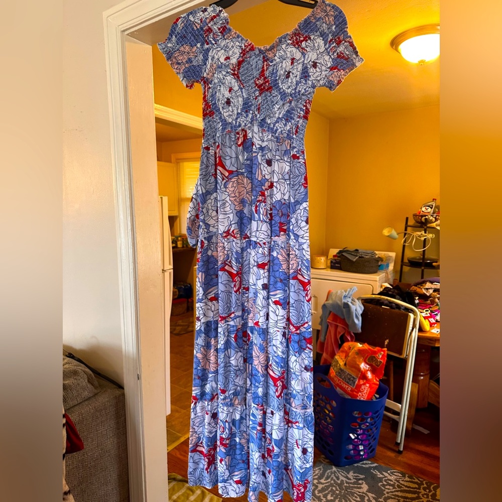 NWOT Jessica Simpson V-neck off shoulder, short caps sleeve, long summer dress